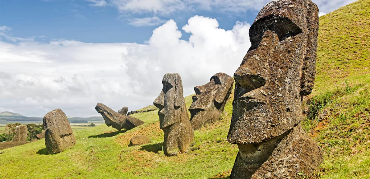 O Enigma da Ilha de Páscoa: Como os Moais Foram Transportados?